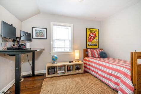 8 Abbington Terrace Glen Rock NJ 07452