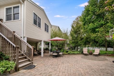 8 Abbington Terrace Glen Rock NJ 07452