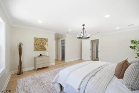 31 Ridgeview Avenue West Orange NJ 07052