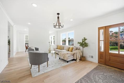 31 Ridgeview Avenue West Orange NJ 07052