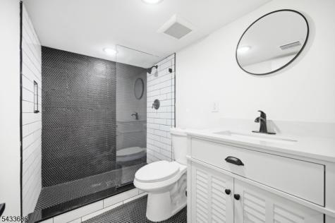 31 Ridgeview Avenue West Orange NJ 07052