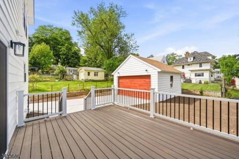 31 Ridgeview Avenue West Orange NJ 07052