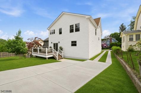 31 Ridgeview Avenue West Orange NJ 07052