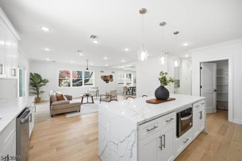 31 Ridgeview Avenue West Orange NJ 07052