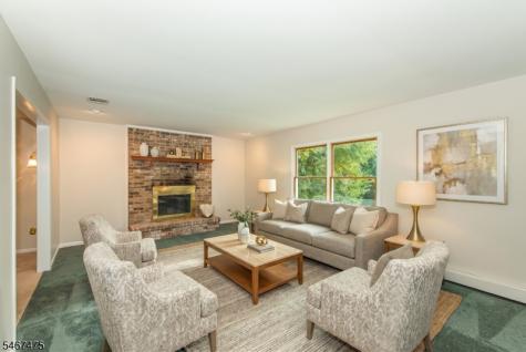 4 Stratford Drive Randolph NJ 07869