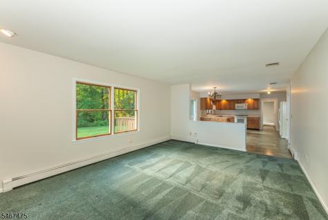 4 Stratford Drive Randolph NJ 07869