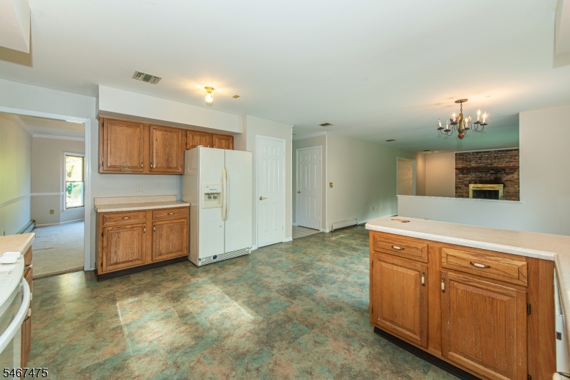 4 Stratford Drive Randolph NJ 07869
