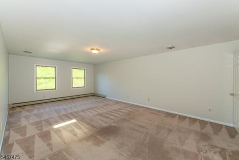 4 Stratford Drive Randolph NJ 07869