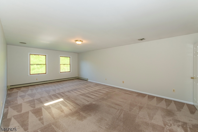 4 Stratford Drive Randolph NJ 07869