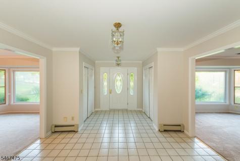4 Stratford Drive Randolph NJ 07869