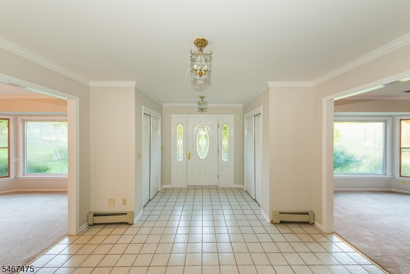 4 Stratford Drive Randolph NJ 07869