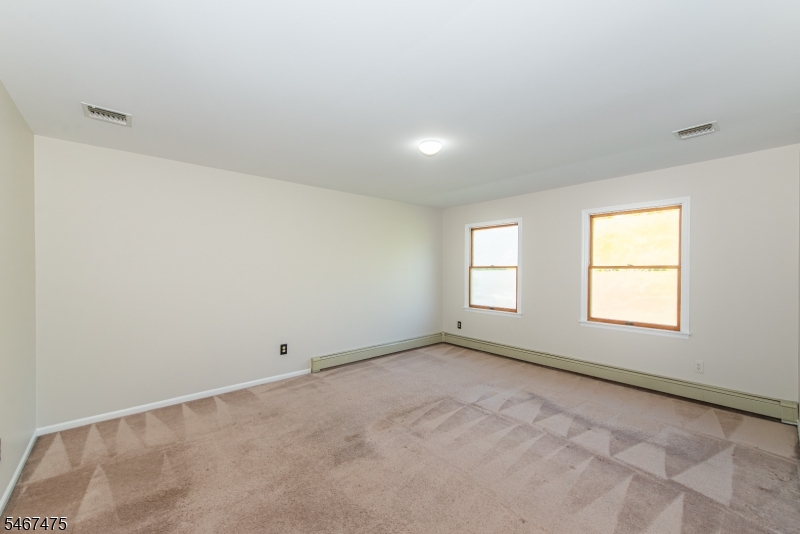 4 Stratford Drive Randolph NJ 07869