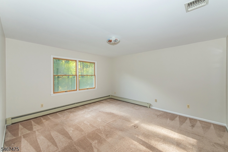 4 Stratford Drive Randolph NJ 07869