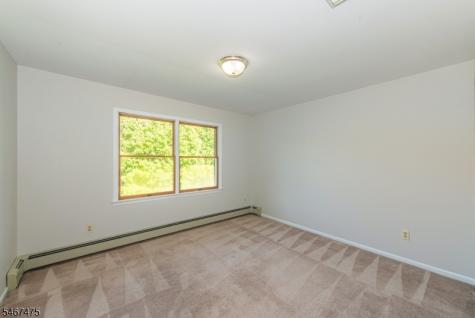 4 Stratford Drive Randolph NJ 07869