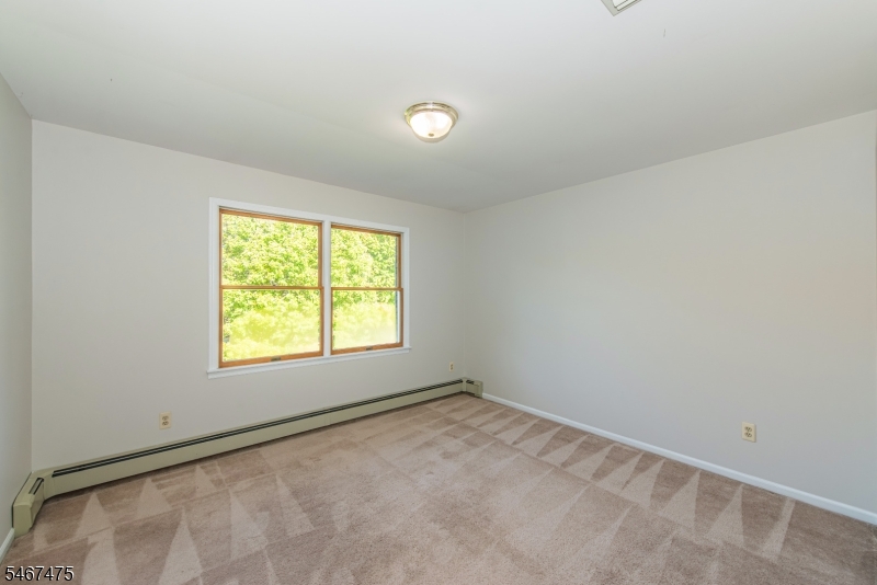 4 Stratford Drive Randolph NJ 07869