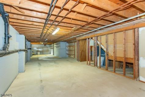 4 Stratford Drive Randolph NJ 07869