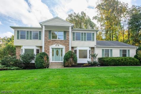 4 Stratford Drive Randolph NJ 07869