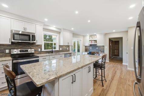 17 Dogwood Drive Delaware NJ 08822