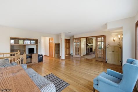 17 Dogwood Drive Delaware NJ 08822