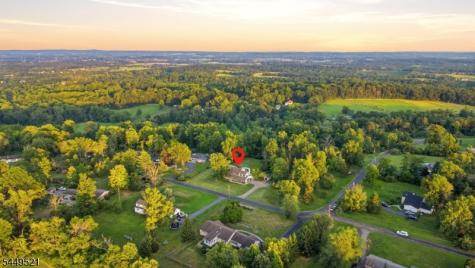 17 Dogwood Drive Delaware NJ 08822