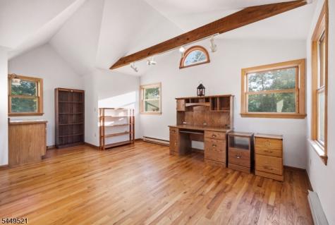 17 Dogwood Drive Delaware NJ 08822