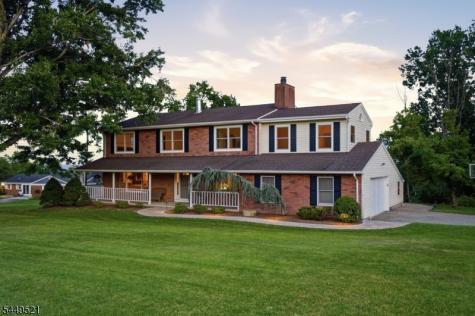 17 Dogwood Drive Delaware NJ 08822