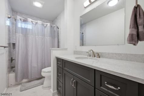 17 Dogwood Drive Delaware NJ 08822