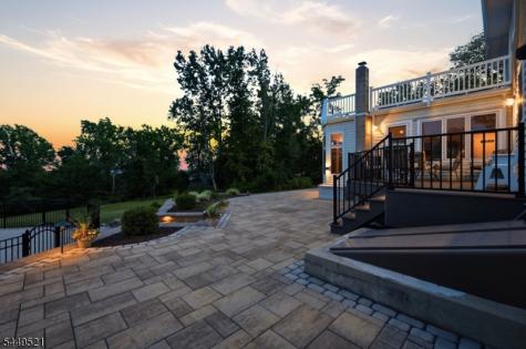 17 Dogwood Drive Delaware NJ 08822