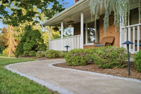17 Dogwood Drive Delaware NJ 08822