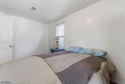 71 Franklin Terrace Irvington NJ 07111