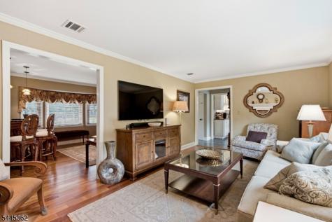 16 Brookside Road Roxbury NJ 07876