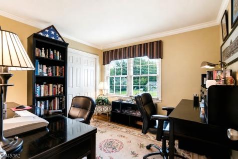 16 Brookside Road Roxbury NJ 07876