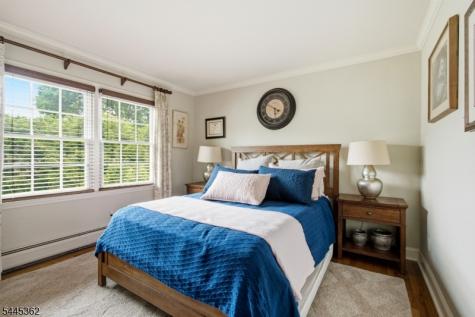 16 Brookside Road Roxbury NJ 07876