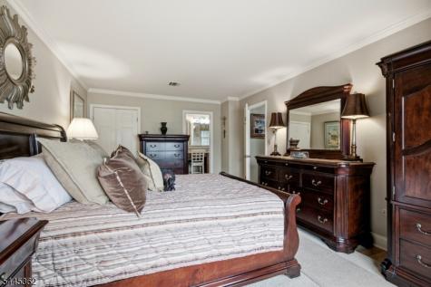 16 Brookside Road Roxbury NJ 07876