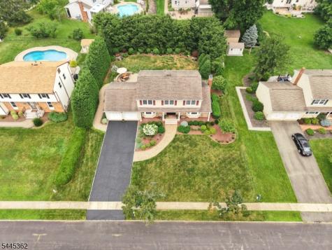 16 Brookside Road Roxbury NJ 07876