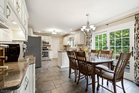 16 Brookside Road Roxbury NJ 07876