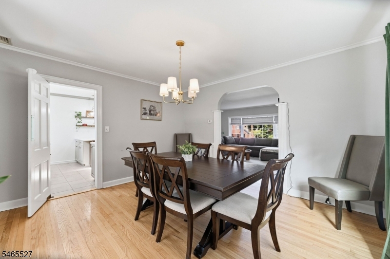 2766 Larchmont Road Union NJ 07083