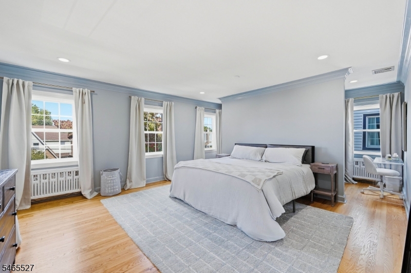 2766 Larchmont Road Union NJ 07083