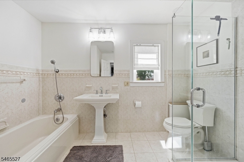 2766 Larchmont Road Union NJ 07083