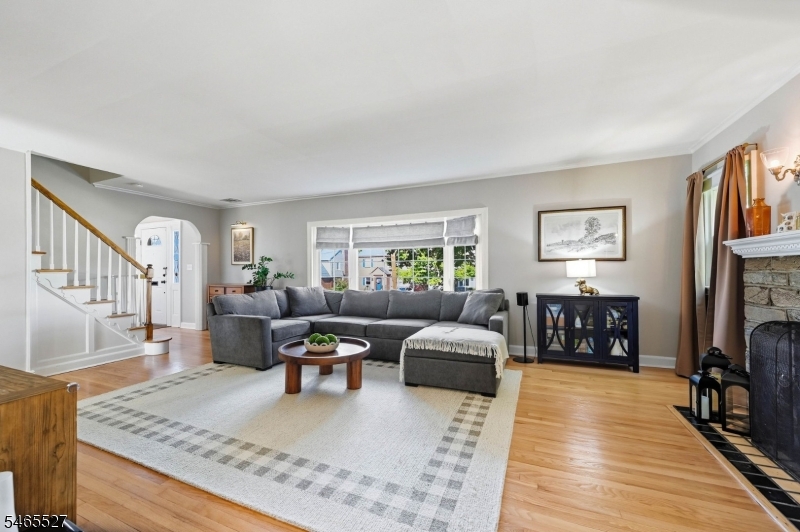 2766 Larchmont Road Union NJ 07083