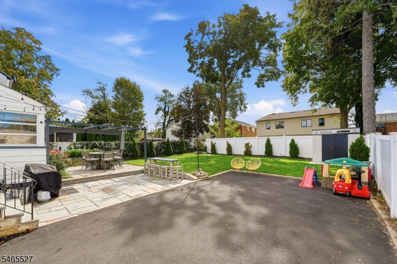 2766 Larchmont Road Union NJ 07083