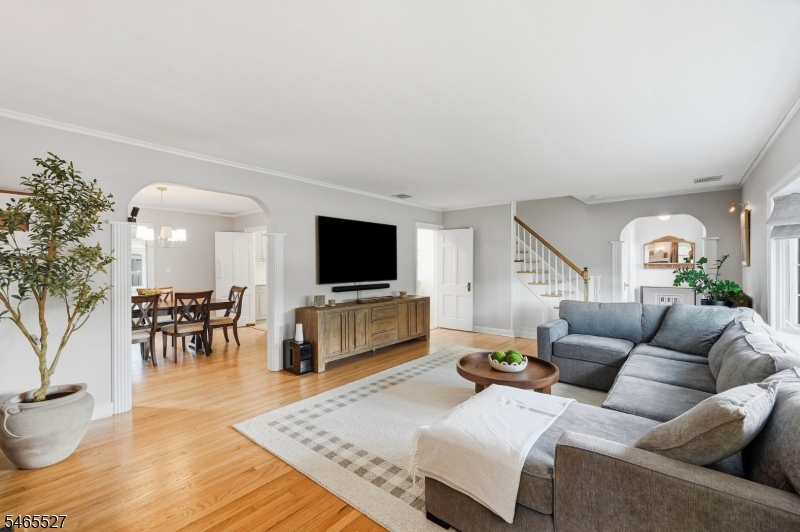 2766 Larchmont Road Union NJ 07083