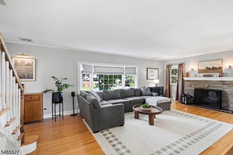 2766 Larchmont Road Union NJ 07083