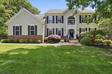 7 Donna Lane Mount Olive NJ 07836