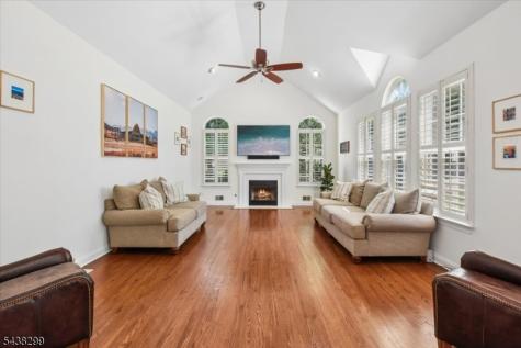 7 Donna Lane Mount Olive NJ 07836