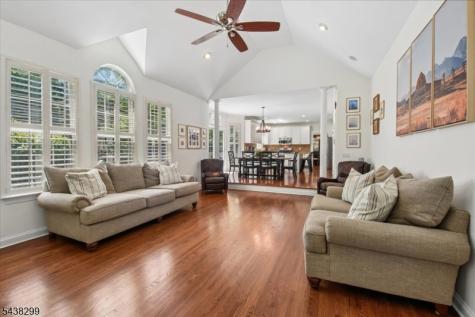 7 Donna Lane Mount Olive NJ 07836