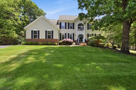7 Donna Lane Mount Olive NJ 07836