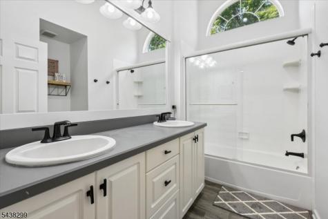 7 Donna Lane Mount Olive NJ 07836