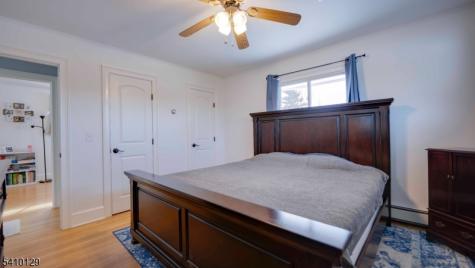 2 Center Street Holland NJ 08848