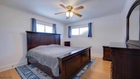 2 Center Street Holland NJ 08848